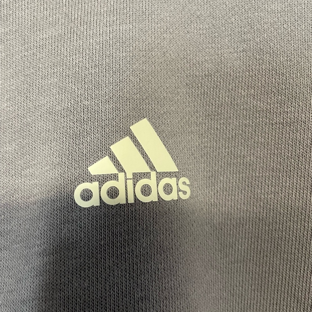 🌸Adidas Top - Picture 3 of 9